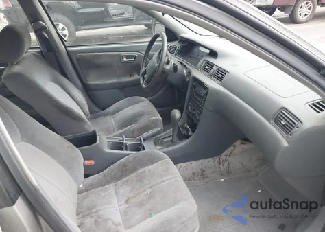 2001 Toyota Camry Le from USA, damaged, VIN JT2BG22K510548925